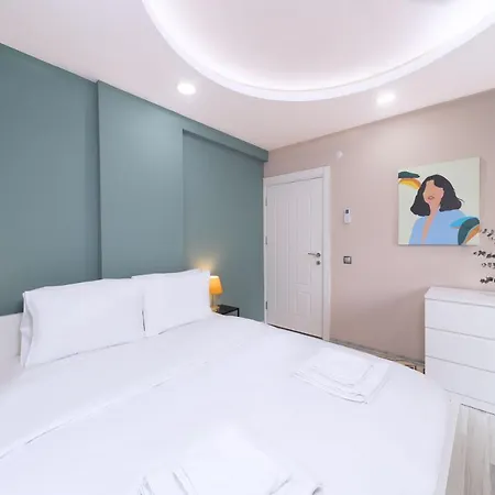 Daire Comfortable With Balcony Near Beach In And Trendy Spots In Antalya